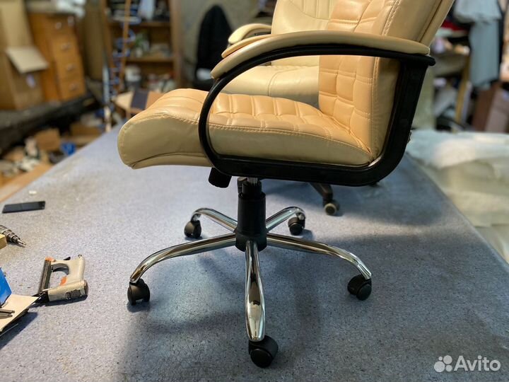 Кресло офисное