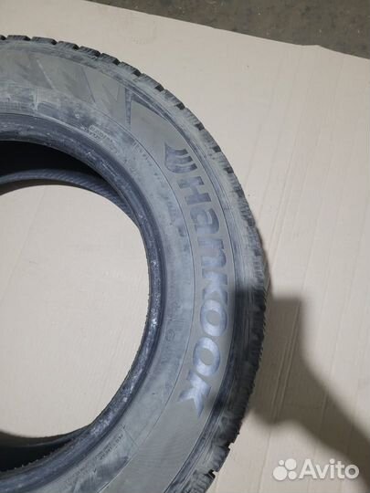 Hankook Winter I'Pike 215/65 R16 98T