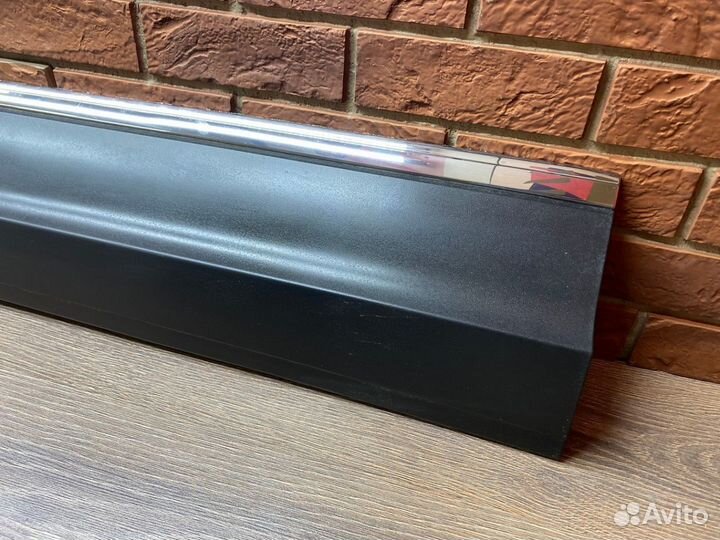 Накладка двери передней левой Vw Tiguan 2017-2023