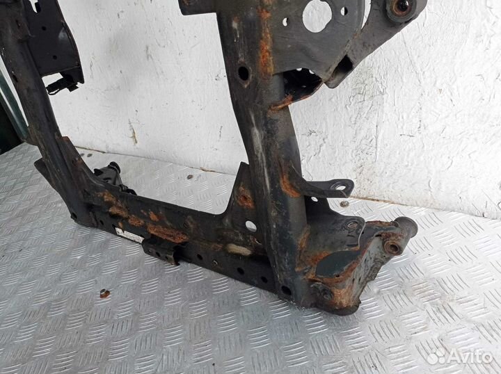 Подрамник BMW 3-Series E92