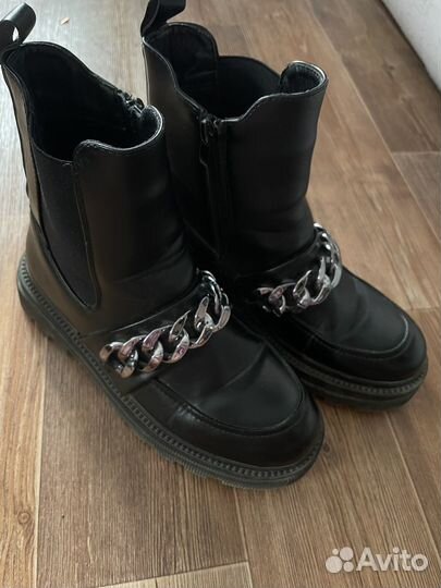 Ботинки осенние