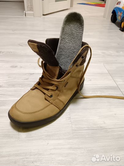 Трекинговые ботинки Lowa