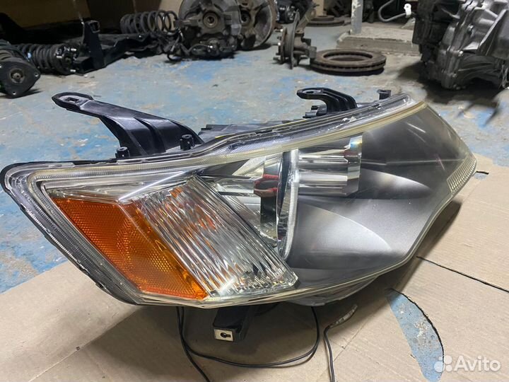 Фара передняя правая mitsubishi autlander xl