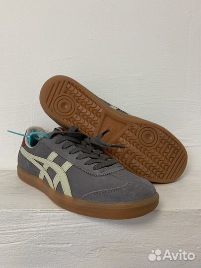 Onitsuka Tiger Tokuten