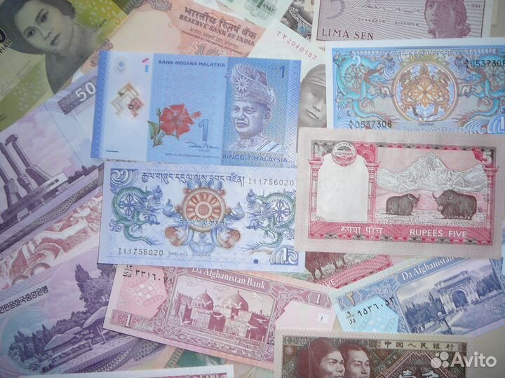 Лот № 6. 25 банкнот Азии Пресс. UNC