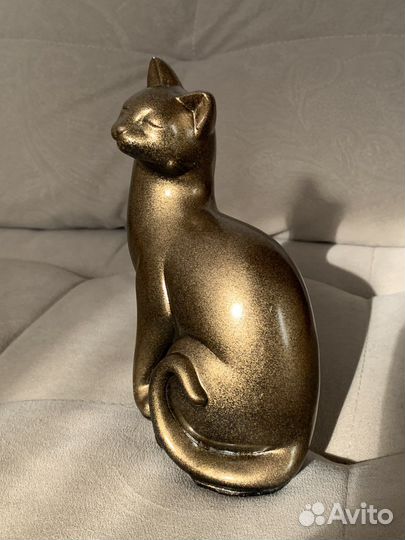 Фигурка кошки 