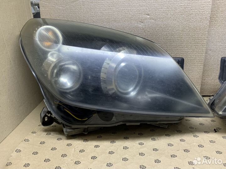 Фара LH+RH адаптивный ксенон в сборе Opel Astra H