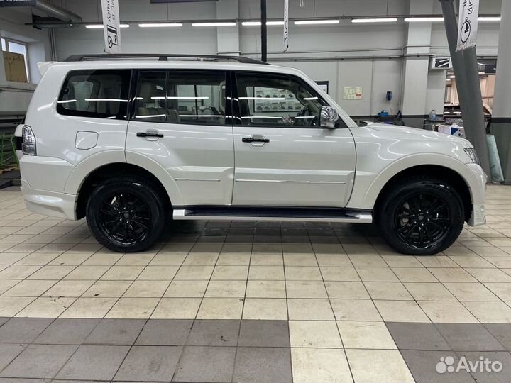 Mitsubishi Pajero, 2020