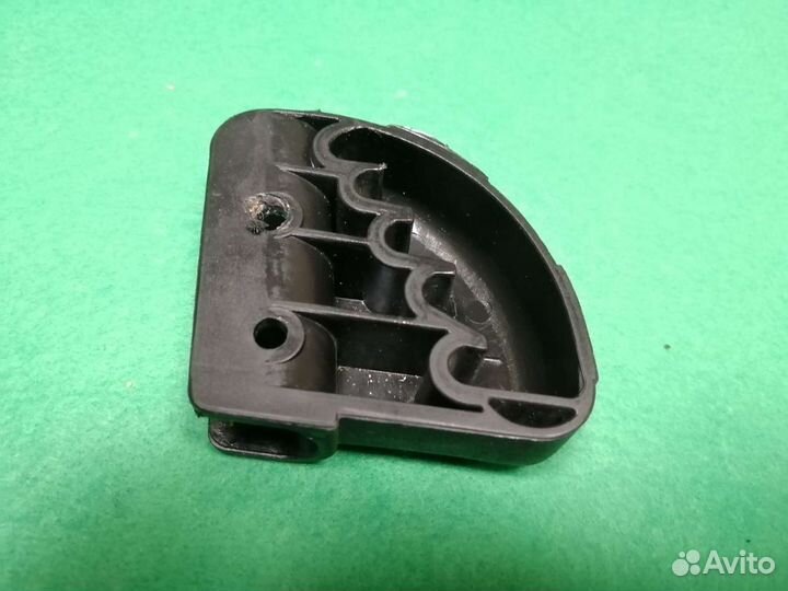 Механизм фиксации спинки прог.блока на коляску (ти