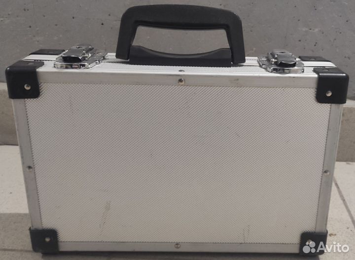 Металлический кейс для инструмента и прочего