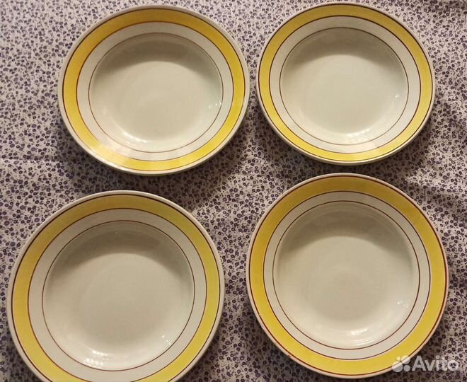 Суповые тарелки буди. За четыре