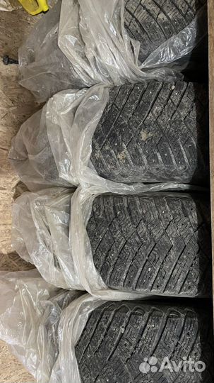 Goodyear UltraGrip Ice Arctic SUV 265/65 R17