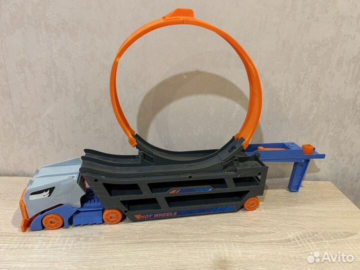 Hot wheels трек