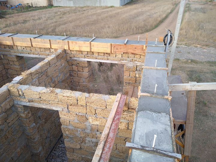 Участок 8 сот. (ИЖС)