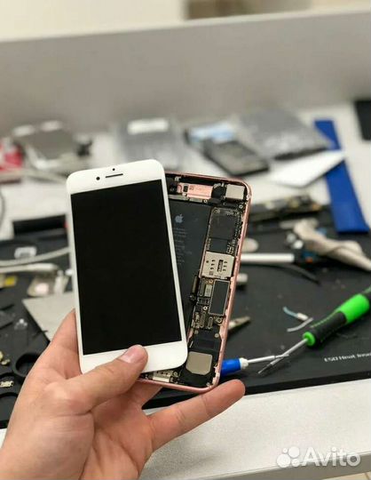 Ремонт телефонов и ноутбуков любой сложности