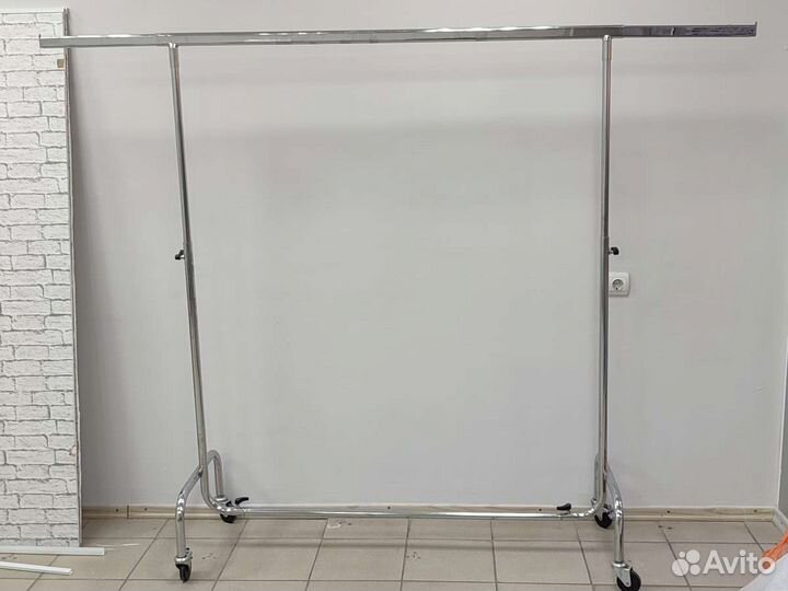 Вешалка для одежды напольная