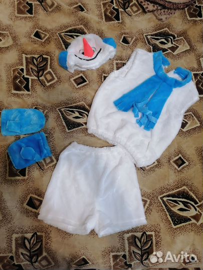 Новогодний костюм снеговика