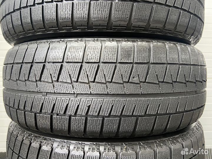 Bridgestone Blizzak Revo GZ 225/60 R17 99S