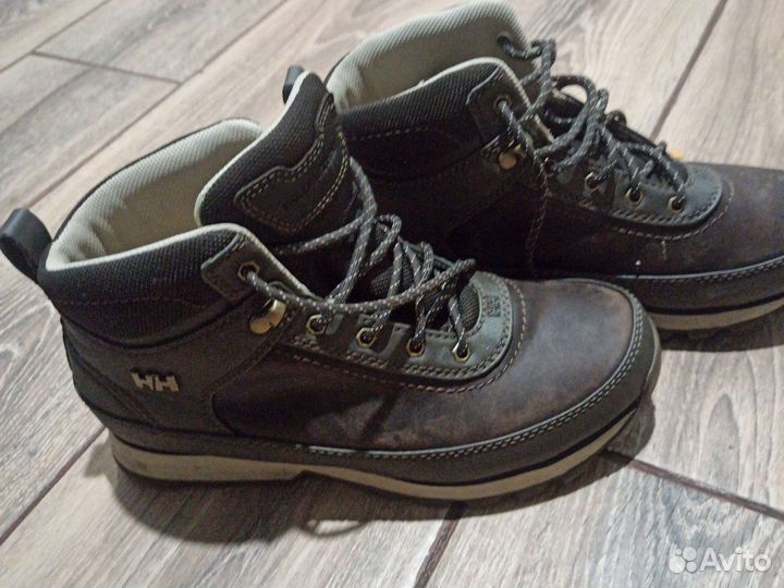 Ботинки женские 39 размер бу