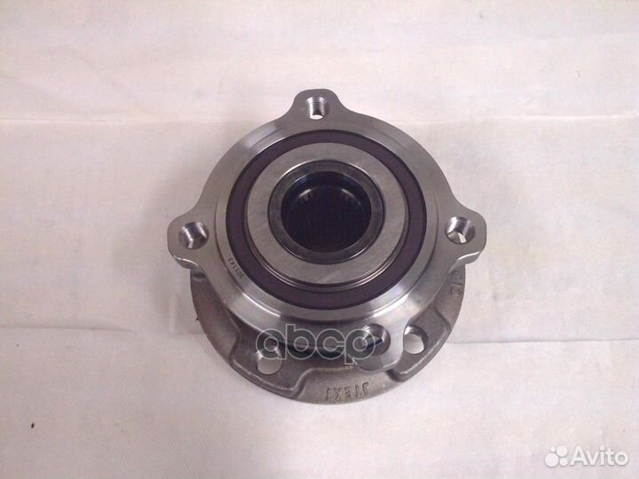 Ступица переднего колеса с подшипником 31206795