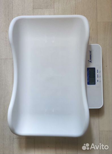 Детские весы для новорожденных Momert