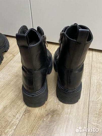 Ботинки зима и осень 38 размер
