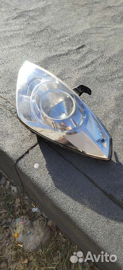 Фара левая Hyundai H1 Grand Starex
