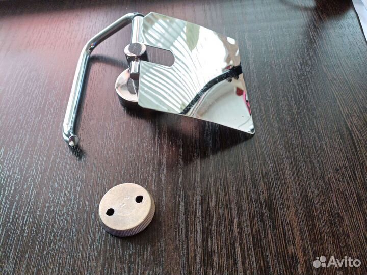 Бумагодержатель туалетный