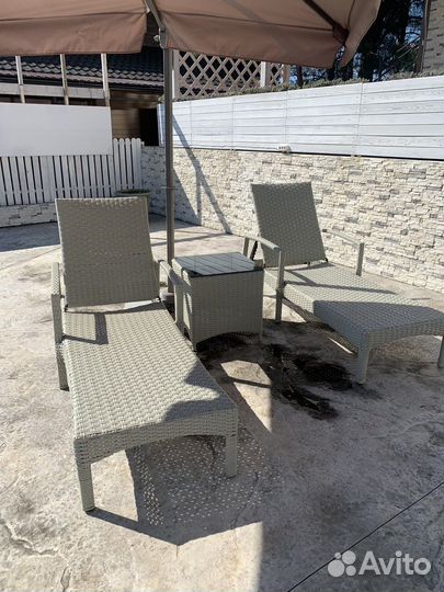 Шезлонг из ротанга