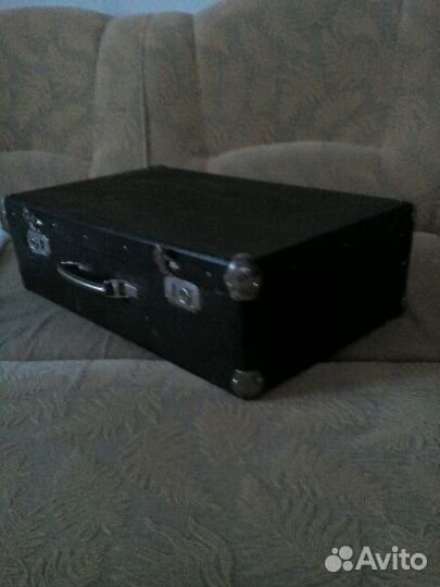 Ретро чемодан