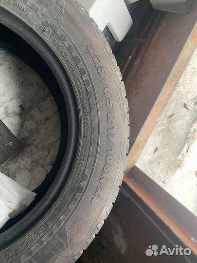 Nokian Tyres Hakka Black 225/65 R17 106H