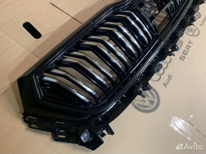 Решетка радиатора kodiaq RS SL L&K