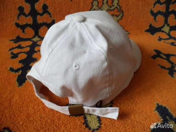 Кепка и брелок для ключей Кировский район 70 лет