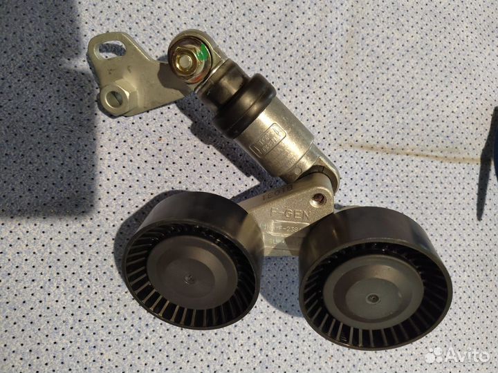 Натяжитель ремня BMW E39 E38 E53 -03 3.5-4.6