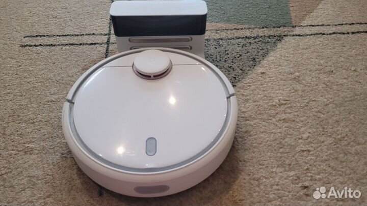 Робот-пылесос Xiaomi Mi Robot Vacuum Cleaner