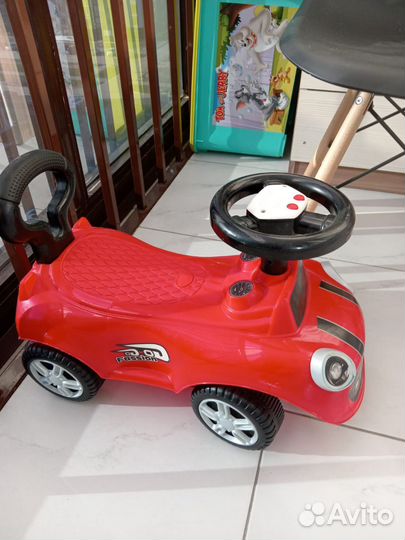 Детская машинка каталка