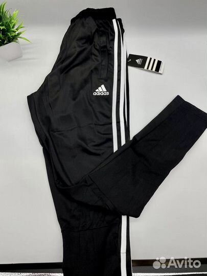 Спортивные штаны adidas