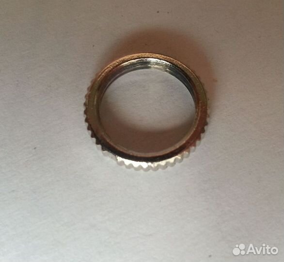 Гайка для крепления 3-х позиционных переключателей