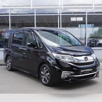 Honda Stepwgn 1.5 CVT, 2015, 93 376 км, с пробегом, цена 2 304 000 руб.