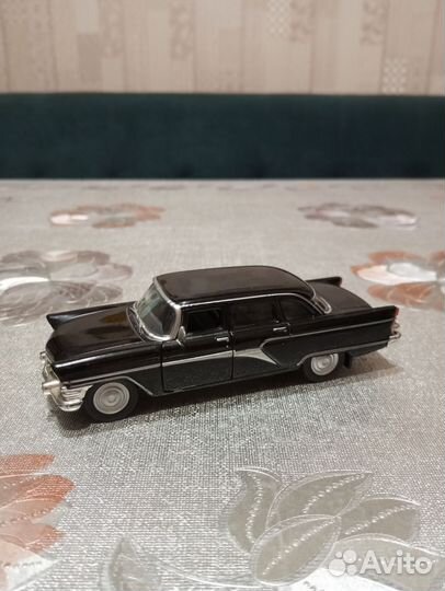 Модель автомобиля газ-13 Чайка