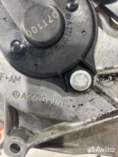 Крышка головки блока цилиндров левая Mercedes-Benz