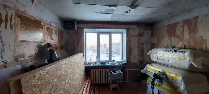 Комната 27 м² в 5-к., 5/5 эт.