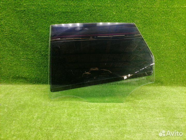Стекло двери заднее левое Opel Astra J 2009-2012