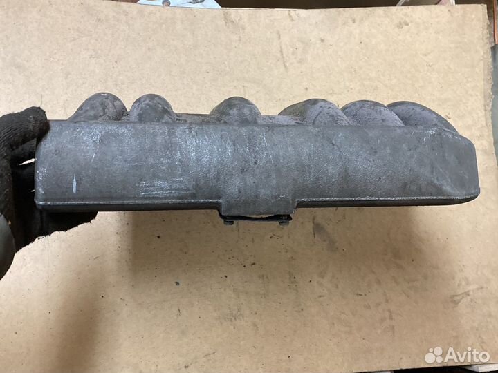 Впускной коллектор Mercedes w140 w463 w210 om606