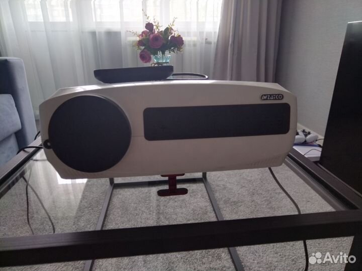Проектор wzatco c3