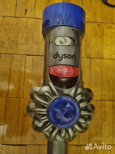 Пылесос dyson v8