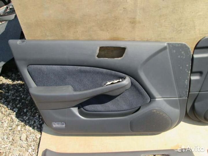 Обшивка дверей Honda Torneo CF3 F18B 2000/9