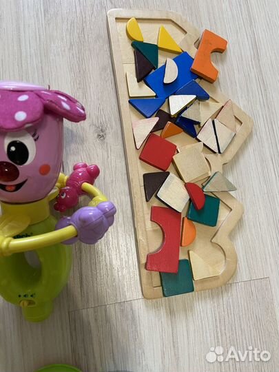 Детские развивающие игрушки и книги пакетом