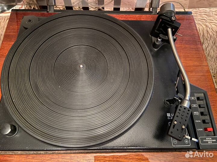 Проигрыватель винила Вега 108 с колонками