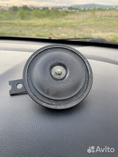 Звуковой сигнал (клаксон) от Kia Rio 3